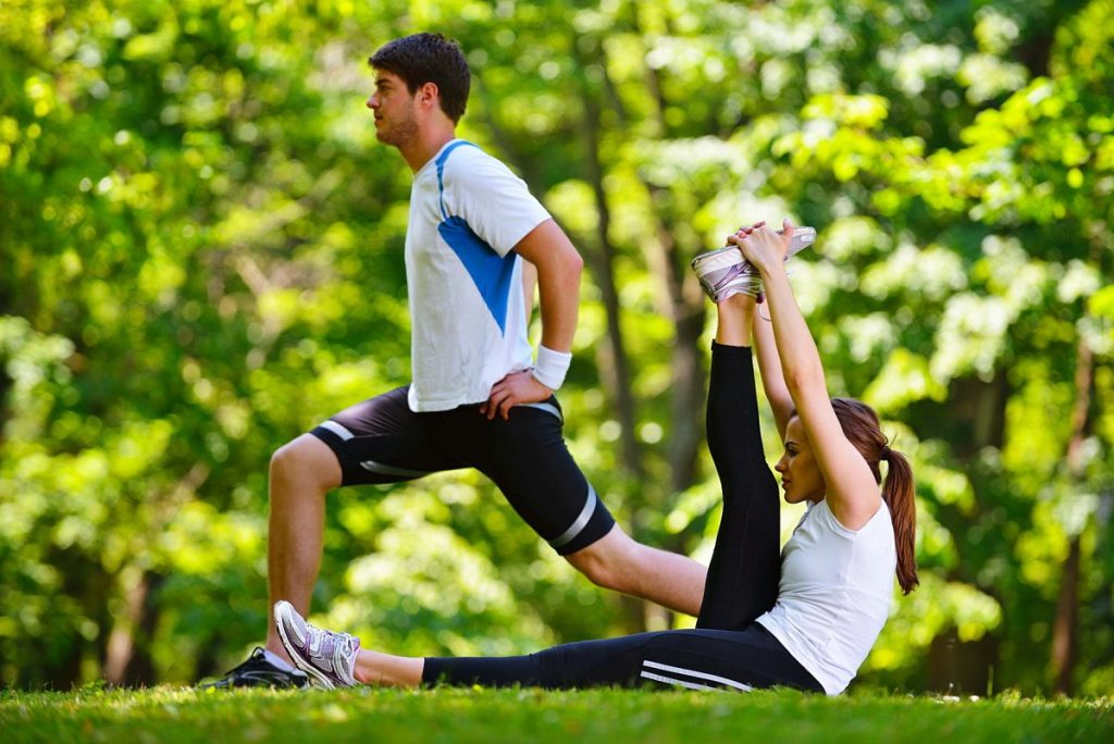 Esercizi e abitudini per attivare la circolazione nelle gambe